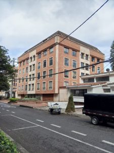 Sede COMCAJA Nivel Central Bogotá Fotografía Lateral